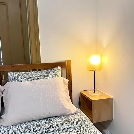 Frank's House & Happy Belem بيت ضيافة Lisboa