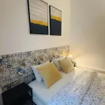 Frank's House & Happy Belem בית הארחה