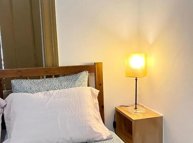 Frank's House & Happy Belem Guest house Lisbon