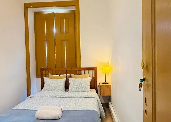 Frank's House & Happy Belem Guest house