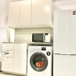 Frank's House & Happy Belem Guest house Lisbon