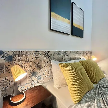 Frank's House & Happy Belem Лісабон