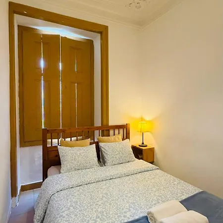 Frank's House & Happy Belem Лісабон