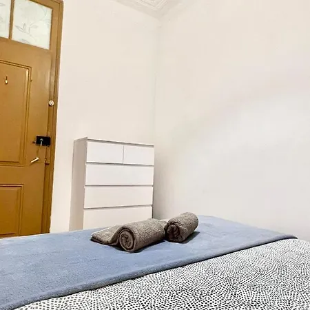 Frank's House & Happy Belem Guest house