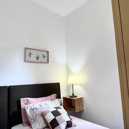 Frank's House & Happy Belem Lisbon