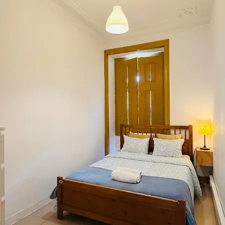 Πανσιόν Frank's House & Happy Belem *