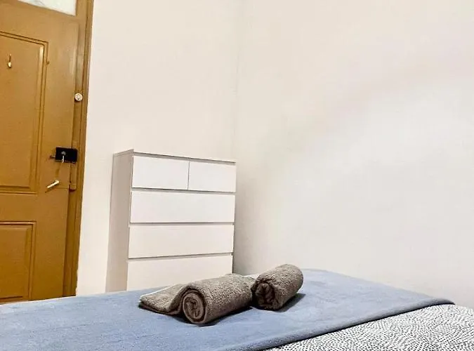 Frank's House & Happy Belem Penzion